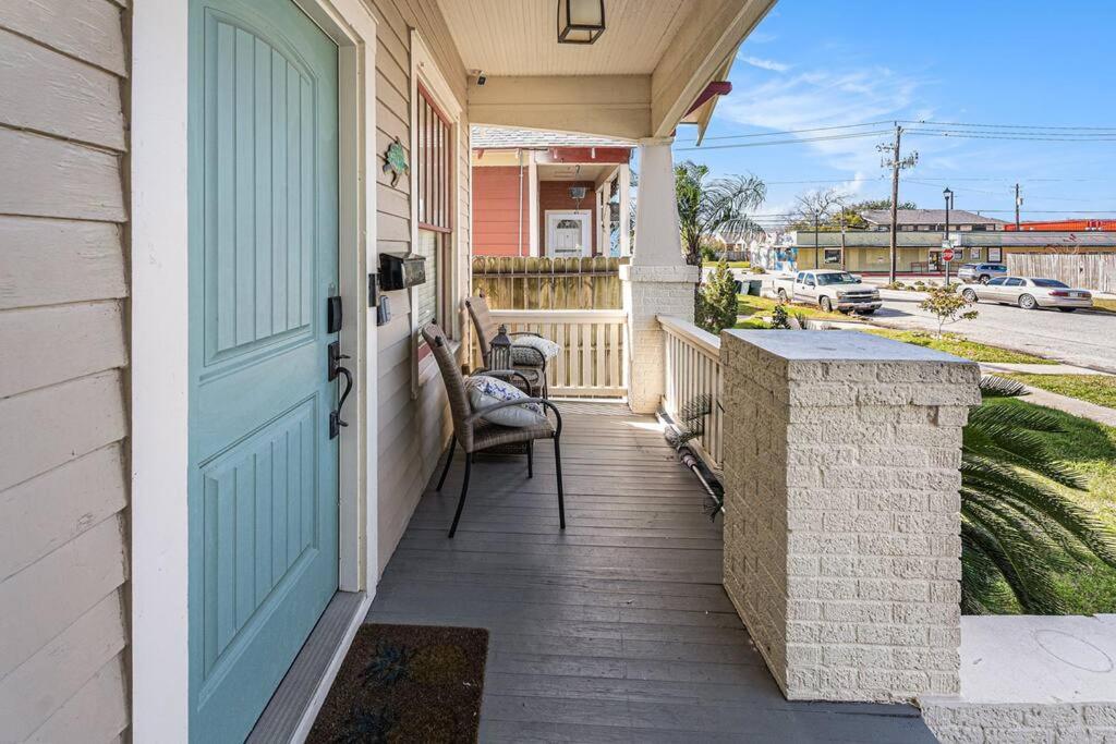 Beachy Bungalow! 2Bd, King Bed Galveston Exterior foto